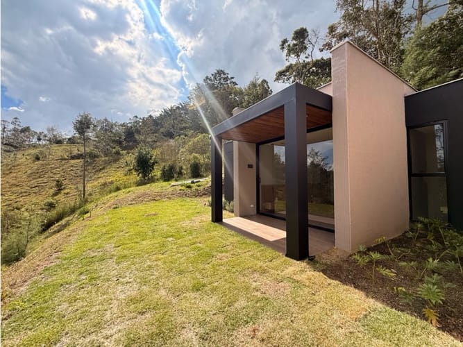 Casa de 3 alcobas en venta en Pantanillo, El Retiro, 261 m² · foto 19 de 23