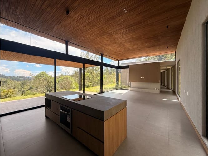 Casa de 3 alcobas en venta en Pantanillo, El Retiro, 261 m² · foto 21 de 23
