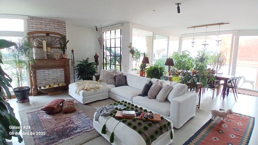 Apartamento de 3 alcobas en venta en Santa Teresita, Cali, 232 m² · foto 2 de 24