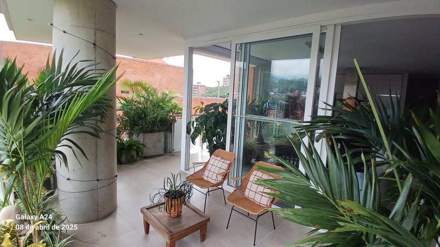 Apartamento de 3 alcobas en venta en Santa Teresita, Cali, 232 m² · foto 4 de 24