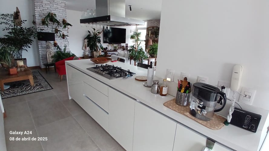 Apartamento de 3 alcobas en venta en Santa Teresita, Cali, 232 m² · foto 8 de 24