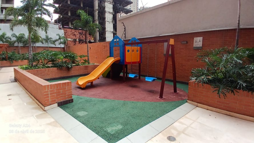 Apartamento de 3 alcobas en venta en Santa Teresita, Cali, 232 m² · foto 24 de 24