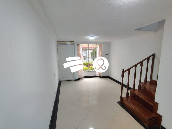 Casa de 4 alcobas en venta en Ciudad Alsacia, Bogotá, 75 m² · foto 3 de 12