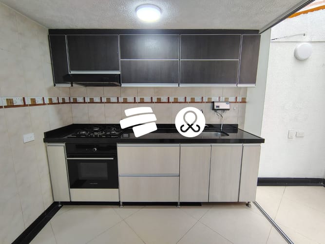 Casa de 4 alcobas en venta en Ciudad Alsacia, Bogotá, 75 m² · foto 4 de 12
