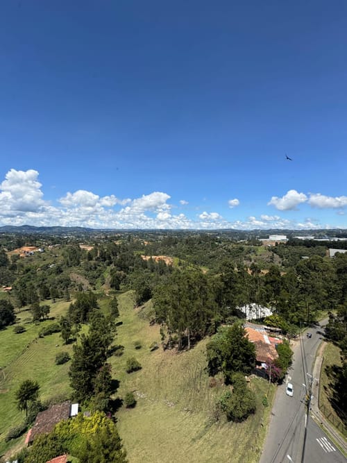 Apartamento de 3 alcobas en venta en El Porvenir, Rionegro, 56 m² · foto 5 de 18