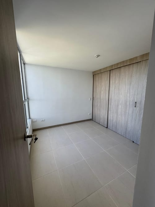 Apartamento de 3 alcobas en venta en El Porvenir, Rionegro, 56 m² · foto 8 de 18