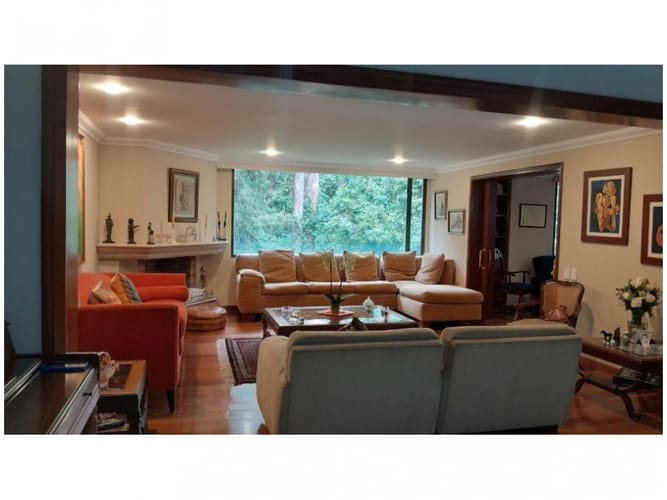 Apartamento en venta en Los Rosales, Bogotá, 252 m² · foto 4 de 9
