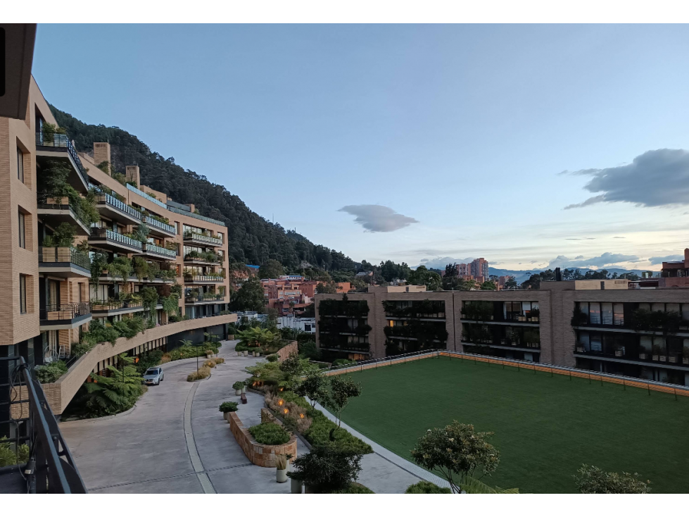 Apartamento en venta en Los Rosales, Bogotá · foto 4 de 24