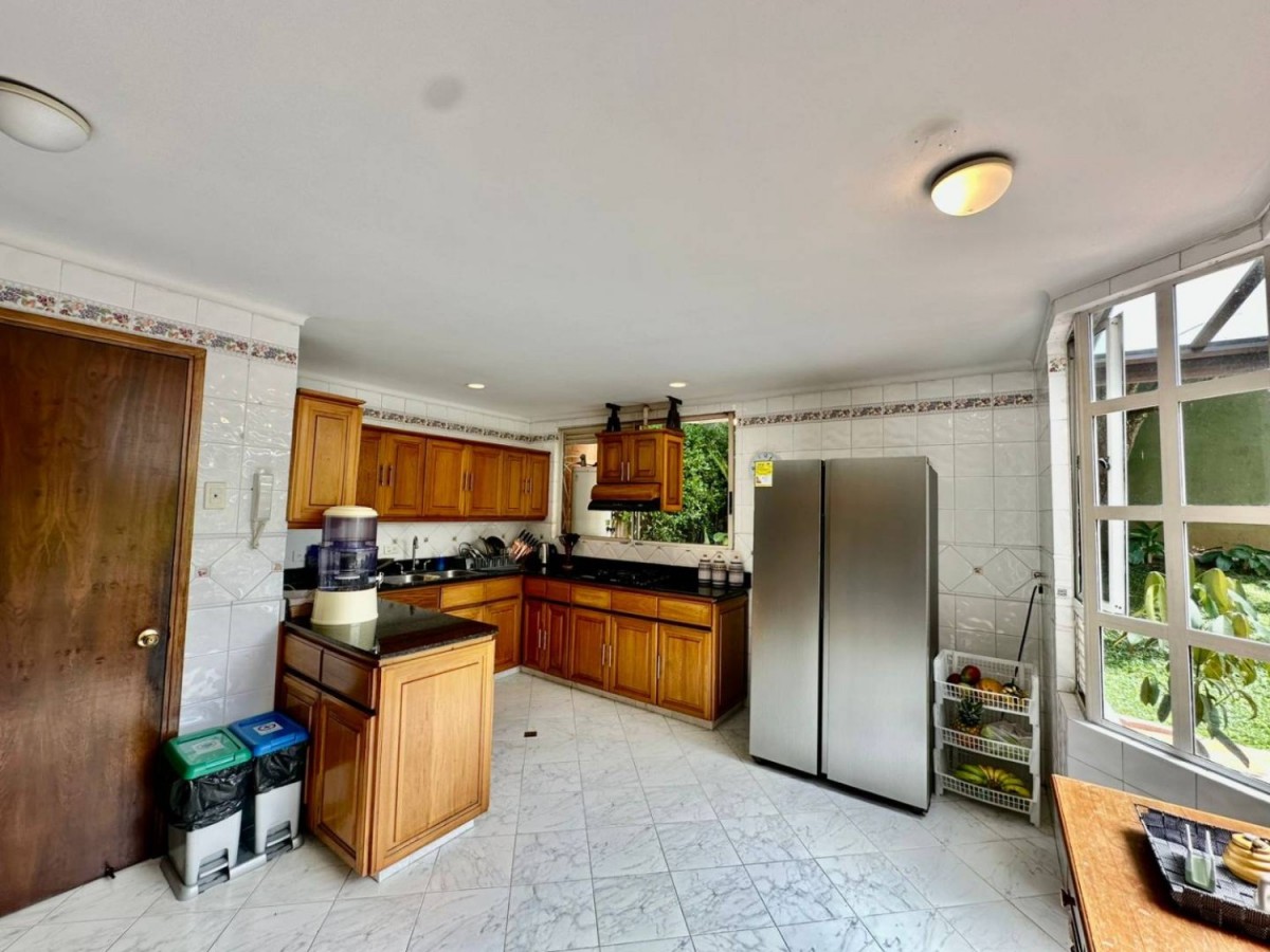 Casa en arriendo en El Poblado, Medellín · foto 13 de 21