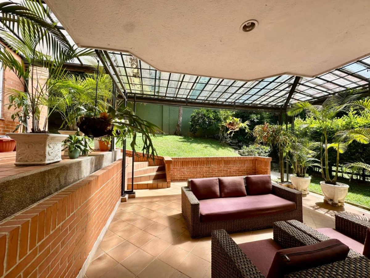 Casa en arriendo en El Poblado, Medellín · foto 17 de 21
