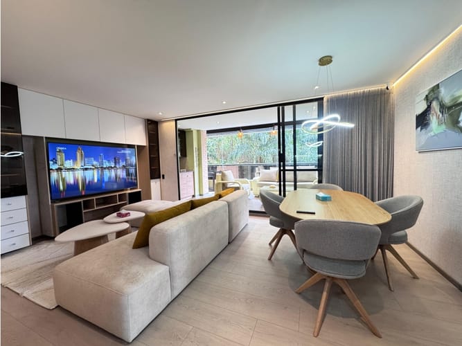 Apartamento de 2 alcobas en venta en Loma De Las Brujas, Envigado, 86 m² · foto 3 de 18