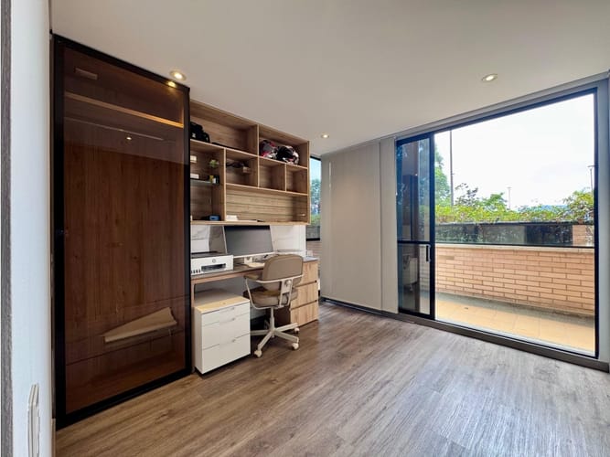 Apartamento de 2 alcobas en venta en Loma De Las Brujas, Envigado, 86 m² · foto 10 de 18