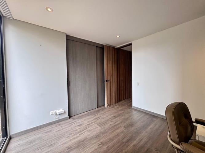 Apartamento de 2 alcobas en venta en Loma De Las Brujas, Envigado, 86 m² · foto 11 de 18