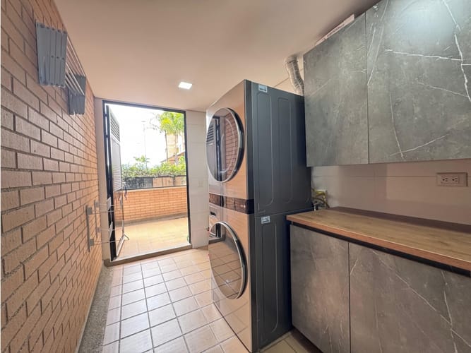 Apartamento de 2 alcobas en venta en Loma De Las Brujas, Envigado, 86 m² · foto 13 de 18
