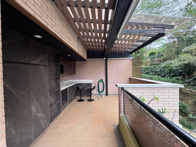 Apartamento de 2 alcobas en venta en Loma De Las Brujas, Envigado, 86 m² · foto 14 de 18
