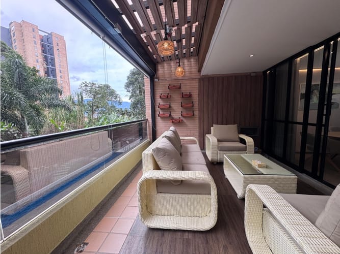 Apartamento de 2 alcobas en venta en Loma De Las Brujas, Envigado, 86 m² · foto 17 de 18