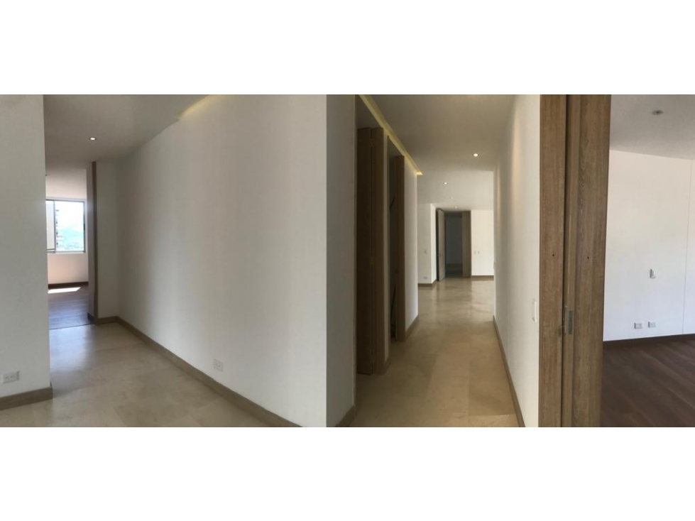 Apartamento en arriendo en La Candelaria, Medellín · foto 4 de 17