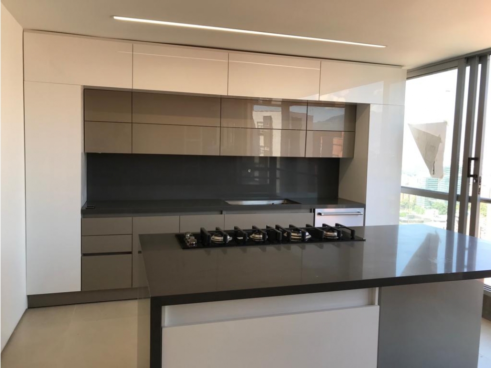 Apartamento en arriendo en La Candelaria, Medellín · foto 7 de 17