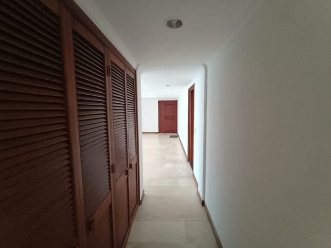 Apartamento de 3 alcobas en arriendo en Las Lomas, Medellín, 135 m² · foto 4 de 24