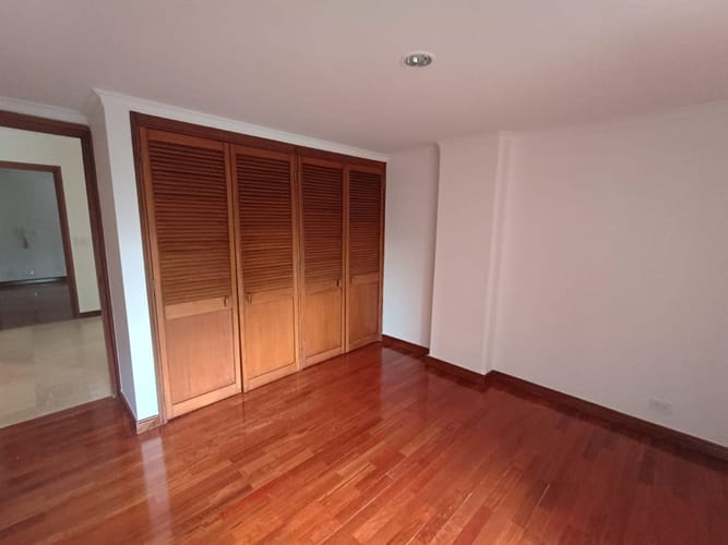 Apartamento de 3 alcobas en arriendo en Las Lomas, Medellín, 135 m² · foto 7 de 24