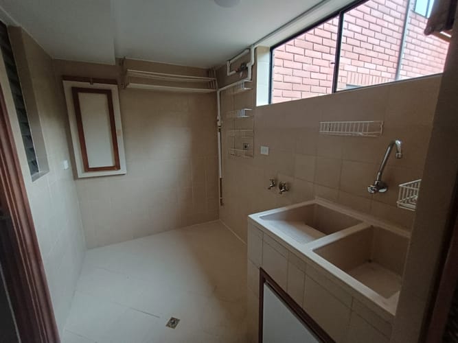 Apartamento de 3 alcobas en arriendo en Las Lomas, Medellín, 135 m² · foto 18 de 24