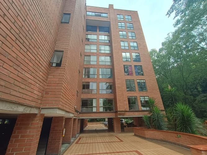 Apartamento de 3 alcobas en arriendo en Las Lomas, Medellín, 135 m² · foto 20 de 24