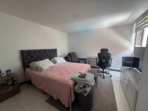 Apartamento de 3 alcobas en venta en Vegas De San Jose, Sabaneta, 86 m² · foto 9 de 16