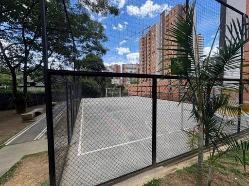 Apartamento de 3 alcobas en venta en Vegas De San Jose, Sabaneta, 86 m² · foto 15 de 16