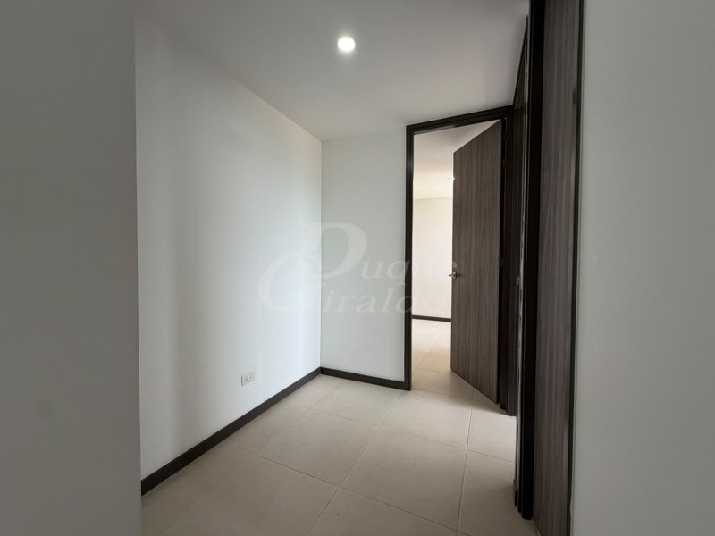 Apartamento en arriendo en San Antonio De Pereira, Rionegro · foto 7 de 16