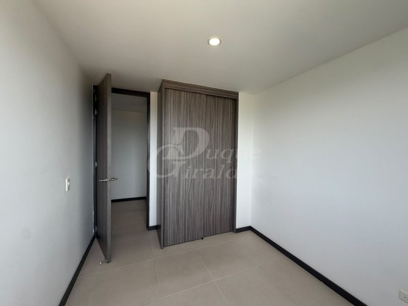 Apartamento en arriendo en San Antonio De Pereira, Rionegro · foto 10 de 16