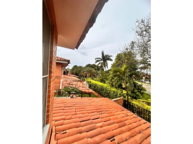 Casa de 3 alcobas en venta en El Castillo, Jamundí, 253 m² · foto 6 de 24
