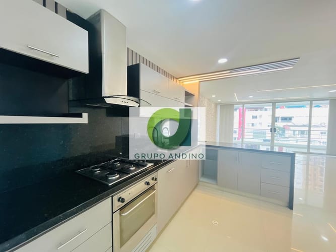 Apartamento de 4 alcobas en arriendo en Cabecera Del Llano, Bucaramanga, 128 m² · foto 2 de 23