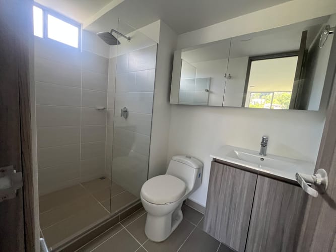 Apartamento de 3 alcobas en arriendo en Camino Verde, Envigado, 87 m² · foto 14 de 16