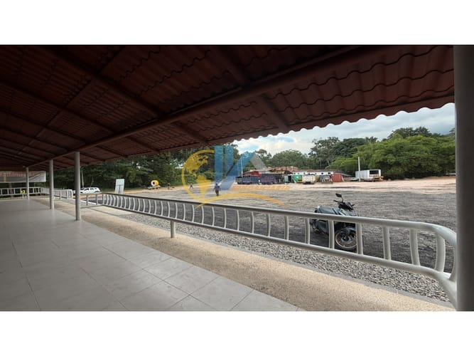 Local en arriendo en Villas De Navarra, Bucaramanga, 250 m² · foto 3 de 18