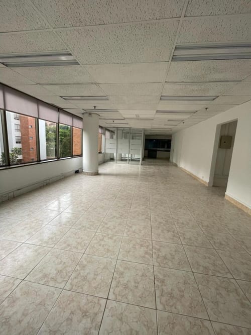 Oficina en arriendo en Castropol, Medellín, 123 m² · foto 8 de 13