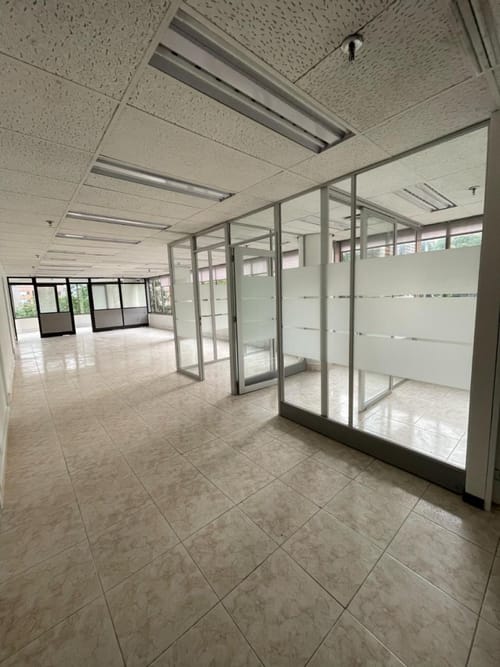 Oficina en arriendo en Castropol, Medellín, 123 m² · foto 12 de 13