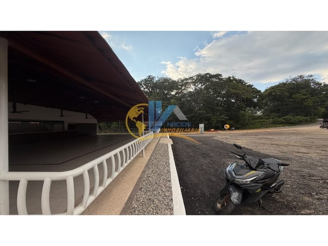 Local en arriendo en Villas De Navarra, Bucaramanga, 250 m² · foto 18 de 18