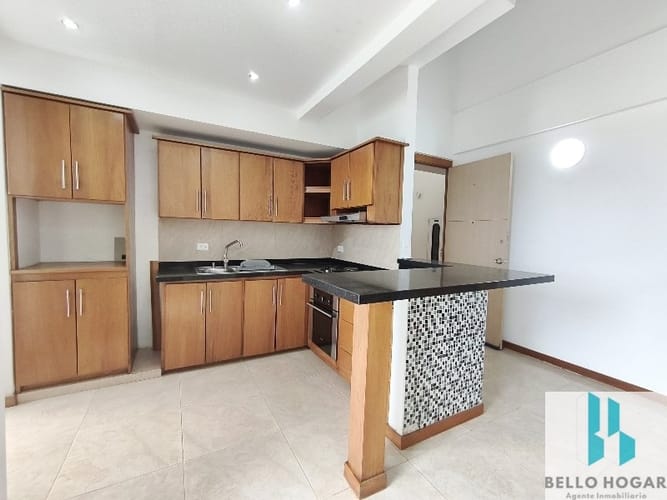Apartamento de 4 alcobas en venta en La Navarra, Bello, 120 m² · foto 3 de 23