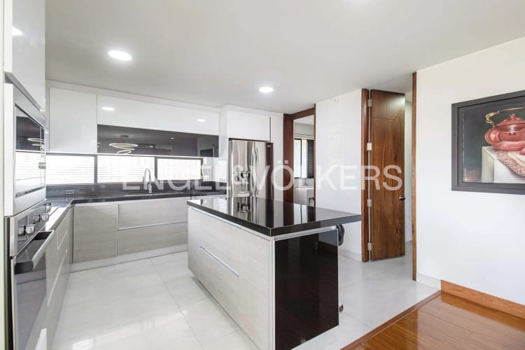 Casa de 4 alcobas en venta en Bosque De Pinos, Bogotá, 268 m² · foto 5 de 17