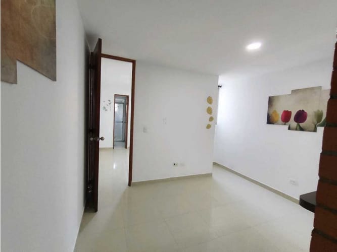 Apartaestudio en venta en La Candelaria, Medellín, 32 m² · foto 3 de 8
