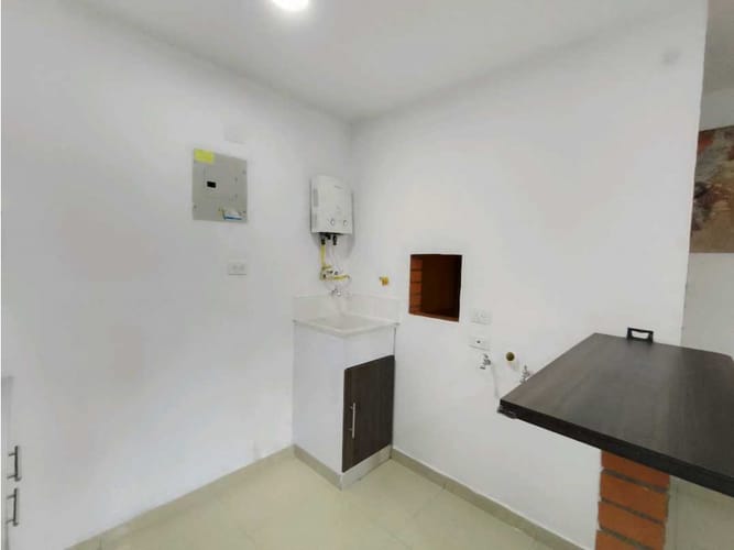 Apartaestudio en venta en La Candelaria, Medellín, 32 m² · foto 8 de 8