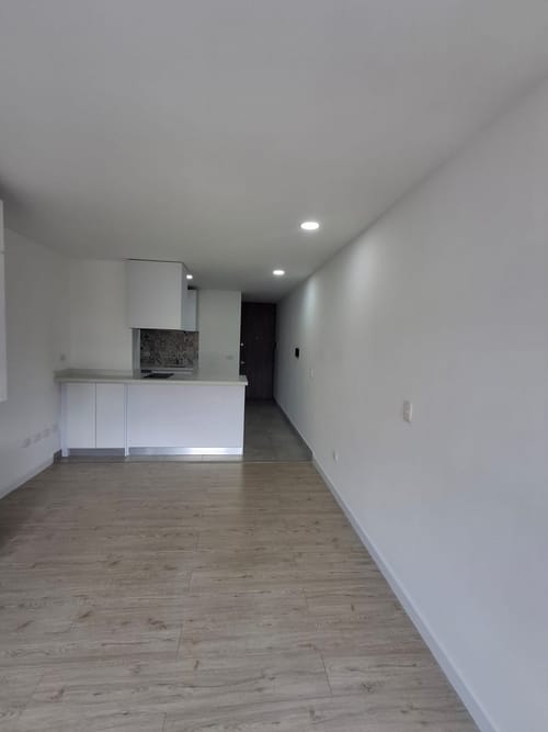 Apartaestudio en venta en Cedritos, Bogotá, 30 m² · foto 3 de 12