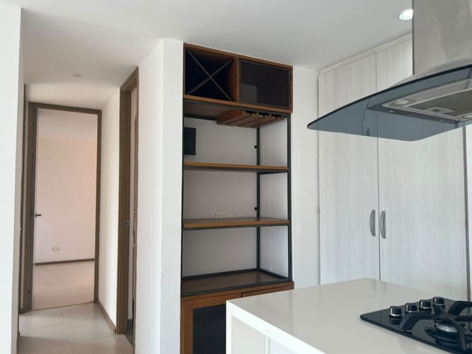 Apartamento de 2 alcobas en arriendo en Loma El Atravesado, Envigado, 81 m² · foto 10 de 16
