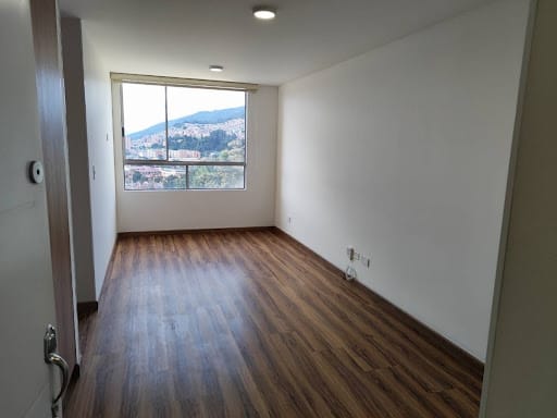 Apartaestudio en arriendo en El Redil, Bogotá, 35 m² · foto 3 de 19