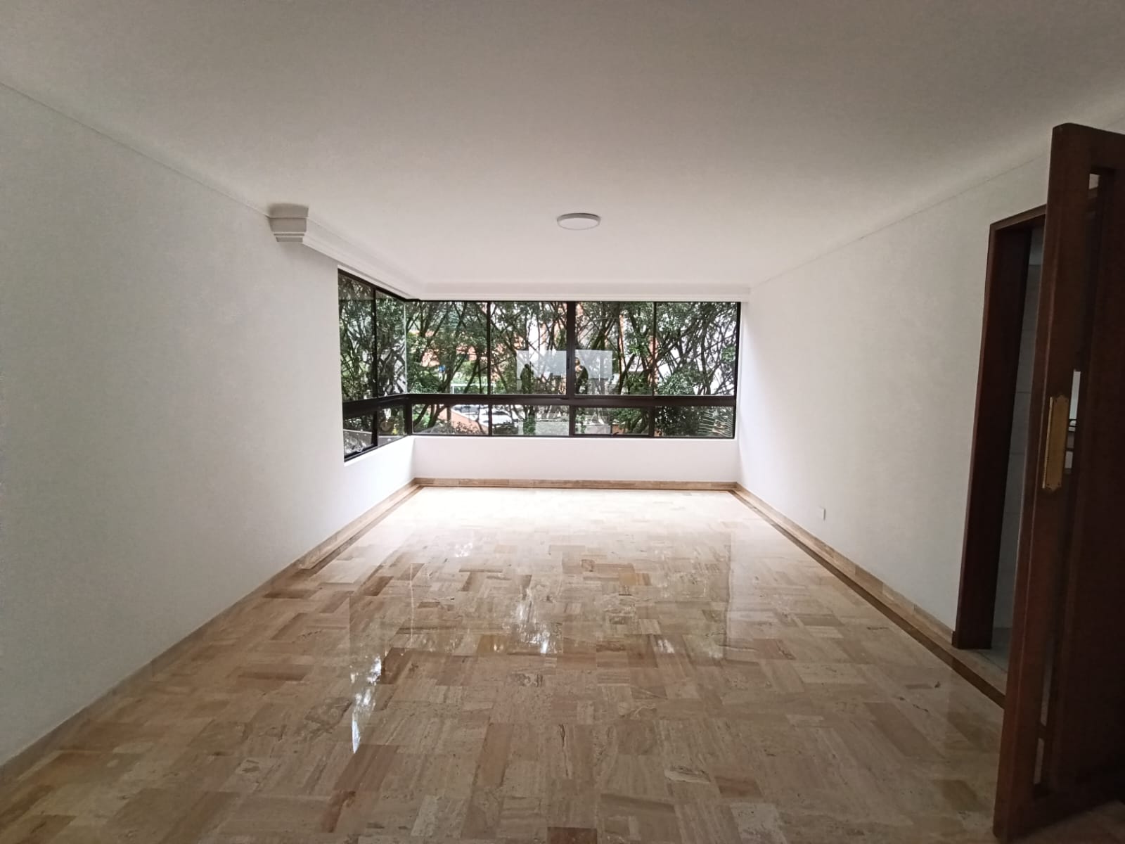 Apartamento en arriendo en El Poblado, Medellín · foto 6 de 20