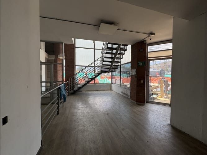 Local en arriendo en Zona Industrial No. 2, Itagüí, 4700 m² · foto 2 de 9