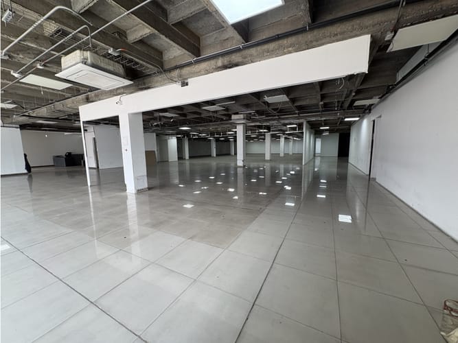 Local en arriendo en Zona Industrial No. 2, Itagüí, 4700 m² · foto 3 de 9