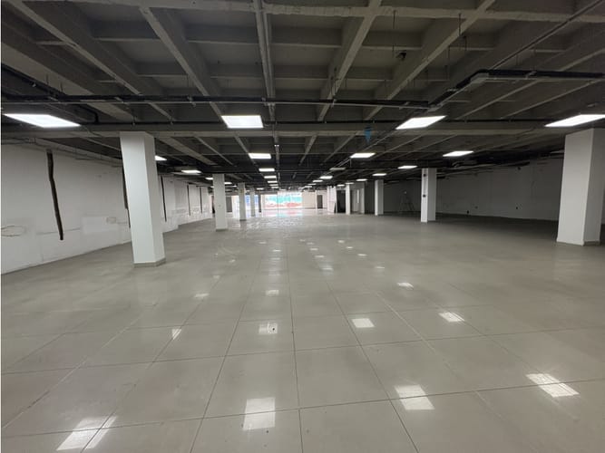 Local en arriendo en Zona Industrial No. 2, Itagüí, 4700 m² · foto 5 de 9