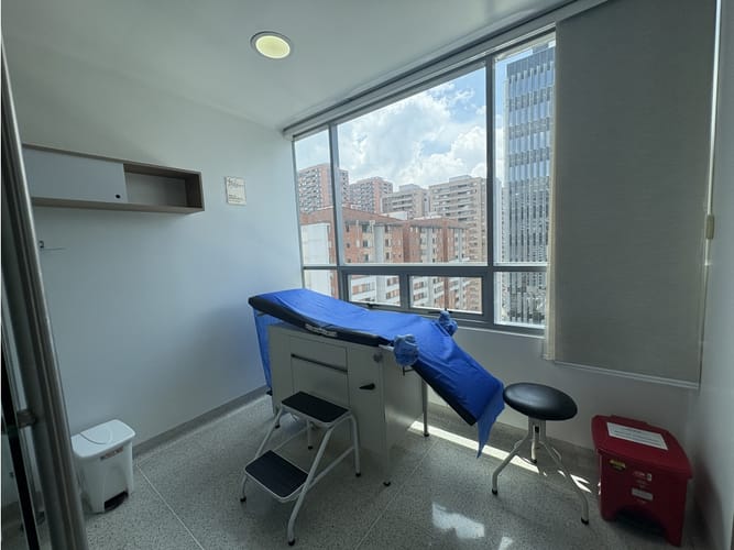 Consultorio en arriendo en Ciudad Del Río, Medellín, 26 m² · foto 7 de 14