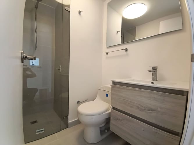 Casa de 5 alcobas en arriendo en Estoril, Bogotá, 262 m² · foto 12 de 20